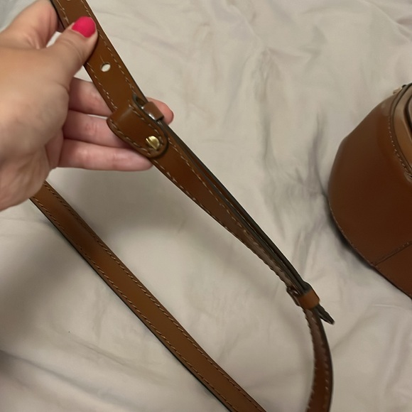 Gianni Chiarini Leather Saddle Bag - Picture 12 of 13